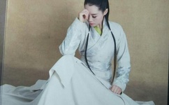 小樱花大胆挑战裸体艺术